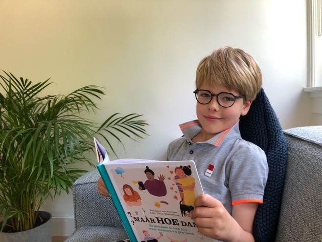 Het kinderpanel leest 'Maar hoe dan?! - Je lichaam is van jou' Een non