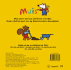 Muis bouwt een huis